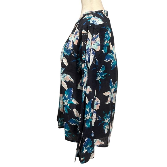 Carve Designs Dylan Gauze Shirt Organic Cotton Navy Floral - Picture 3 of 6